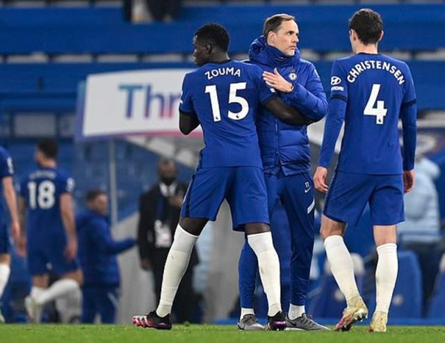 1618960659836040365.jpg 42008962-9490227-Blues_boss_Thom.jpg